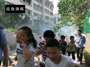 巴南学校爆料事件最新,真相揭开，家长学生热议